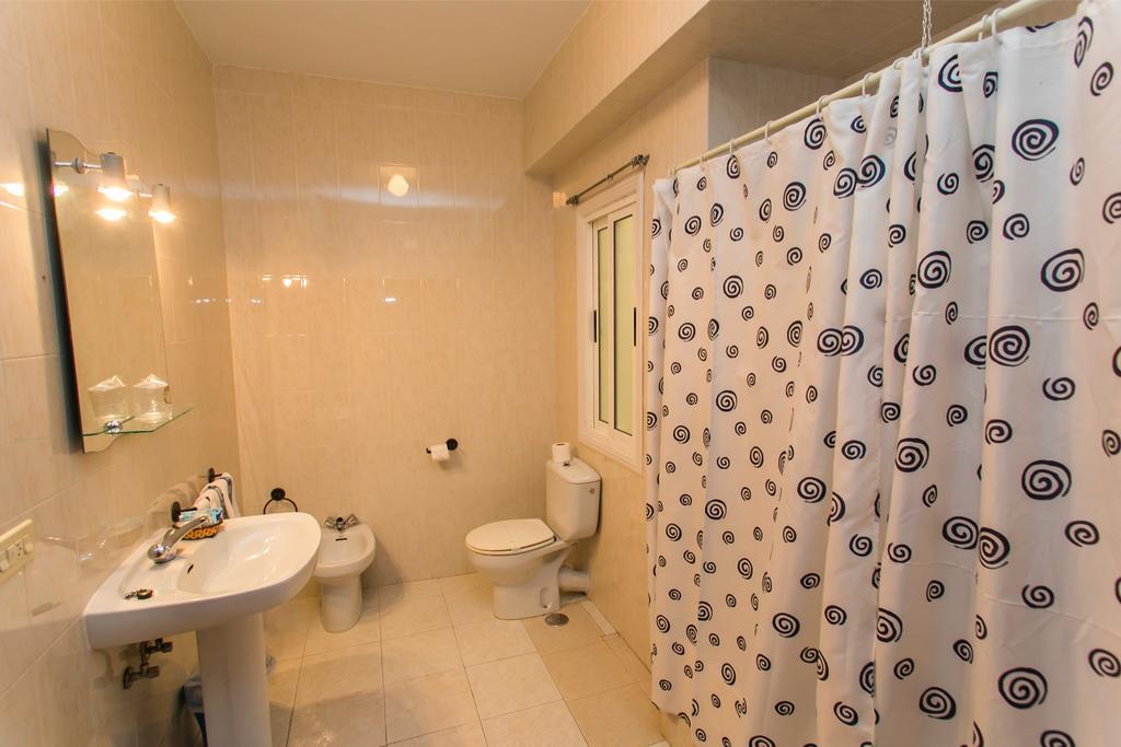 Ros Mary Hotel Рибадео Екстериор снимка